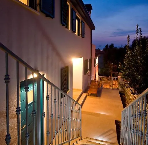 Apartment And Dama Pula